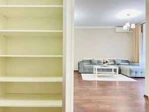 Apartament cochet | Adora Forest | Dressing & Bucatarie inchisa - imagine 12