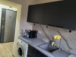 vand apartament 2 camere 