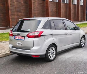 Ford grand Cmax - imagine 4