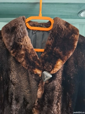 Haina din blana naturala