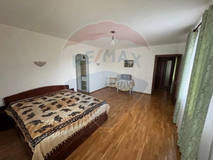 Casă / Vilă cu 6 camere de vânzare în zona Darmanesti - imagine 20