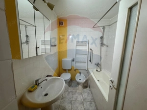 Casă / Vilă cu 6 camere de vânzare în zona Darmanesti - imagine 11