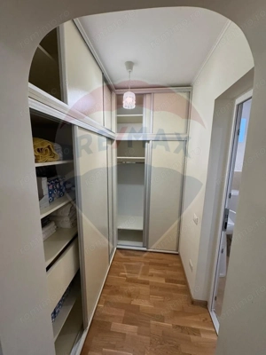 Casă / Vilă cu 6 camere de vânzare în zona Darmanesti - imagine 18
