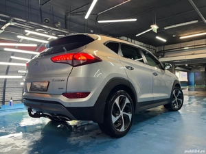 Vand Hyundai Tucson 2.0 CRDI 6AT 4WD Luxury+ - imagine 3