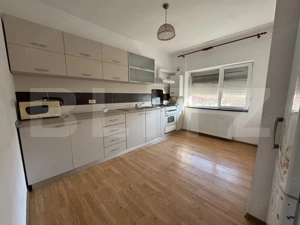 Apartament cu o cameră decomandat, 39mp, zona Trei Fântâni