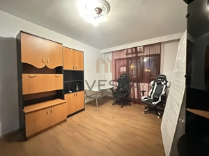 Oportunitate de investite Intre Lacuri! Apartament 3 camere decomandat