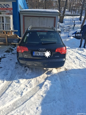 Vind audi a4 b7  an 2006 motor disel 2.0L.  Pret 3000 euro negociabil merita vazut  