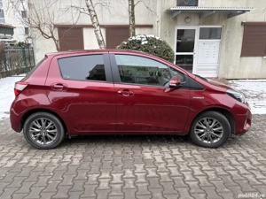 Toyota Yaris Hybrid 1.5, an 2017, prima înmatriculare 10.2017, echipare Dynamic - imagine 10