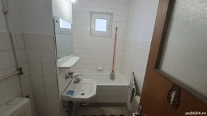 Apartament 4 camere de vânzare   Ploiești, Bld. Republicii (zona Casa Roșie   McDonald s) - imagine 8