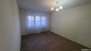 Apartament 4 camere de vânzare   Ploiești, Bld. Republicii (zona Casa Roșie   McDonald s) - imagine 2