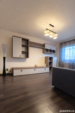 Vand apartament 3 camere decomandat, vis-a-vis de Parcul Tineretului