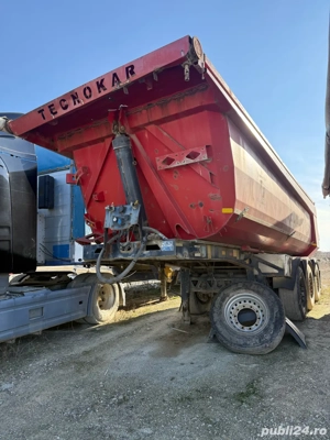 Vând semiremorca basculabila 