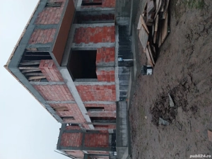 Echipa constructori,cofraje proprii,buldo