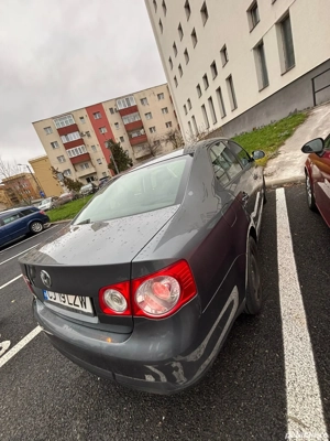 Vând Volkswagen Jetta 2009, AL DOILEA PROPRIETAR, motor 1.6 cmc, 191.454 km reali,stare f buna - imagine 7