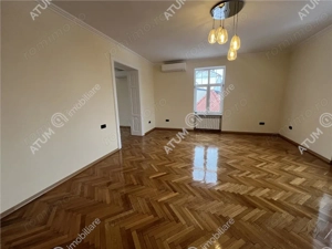 Spatiu de birouri complet renovat cu 3 camere si 2 bai zona centrala