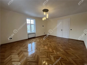 Spatiu de birouri complet renovat cu 3 camere si 2 bai zona centrala - imagine 2