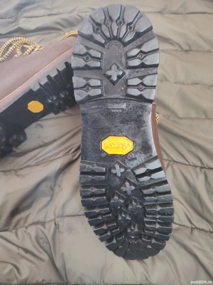 Bocanci de drumeți la munte 100% din piele 