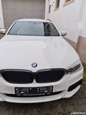 Vând urgent mașina personală 