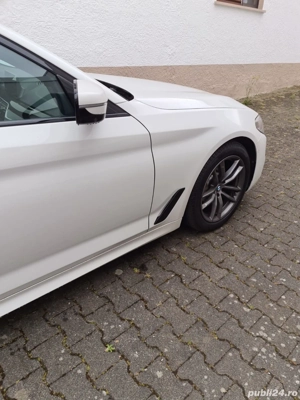 Vând urgent mașina personală  - imagine 2