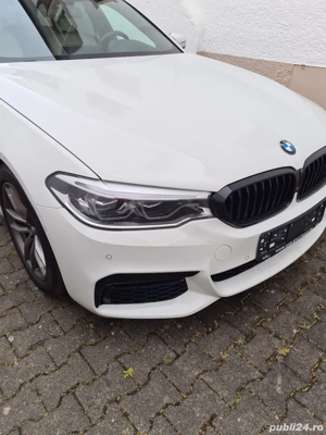 Vând urgent mașina personală  - imagine 6