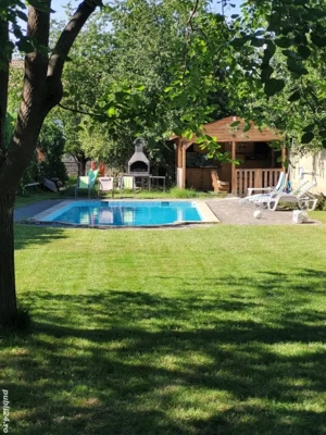 Vilă Individuală Premium – Confort, Piscină și Relaxare pe un Teren de 11 Ari