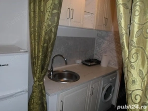 Inchiriez garsoniera in Zona Girocului, suprafata utila de 18 mp, et.4.