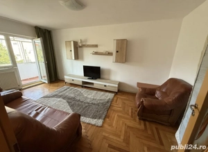 De închiriat apartament 4 camere zona Lipovei 