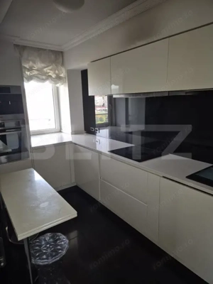 Apartament 4 camere, 135 mp, 2 bai, terasa, parcare, Complex Semiluna - imagine 2