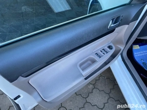 Volkwagen Golf 6 SW 1.6 Diesel 105 CP An 2012 - imagine 16