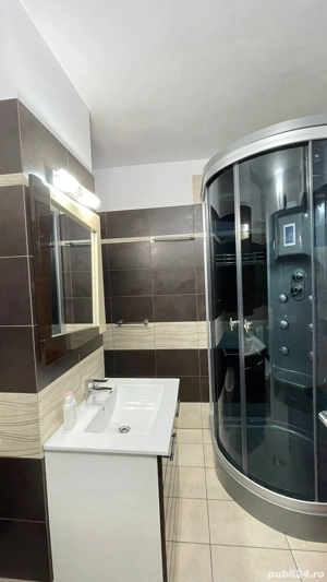 Închiriez apartament modern cu 3 camere în Micro 17, Satu Mare 