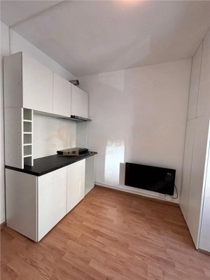 Garsoniera ,etaj intermediar zona Maramuresul