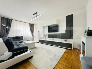 Apartament 3 camere decomandat, boxa si loc de parcare - zona Craiter