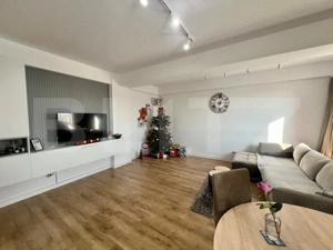 Apartament 2 camere, centrala proprie,  zona Cornițoiu