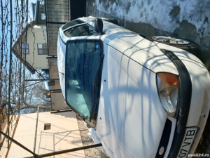 Ford fiesta 1.3 benzină  - imagine 4