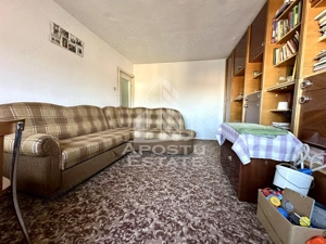 Apartament 2 camere, decomandat, zona Soarelui