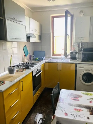 Apartament 2 camere, decomandat, 43 mp, zona Micro II - imagine 3