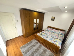 Apartament 3 camere decomandat | Micro 17 - Strada Lucernei - imagine 2