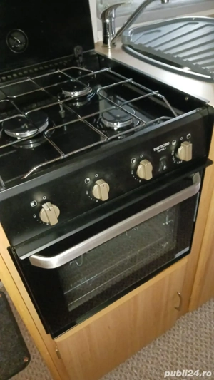 vînd rulota Anglia  - imagine 3