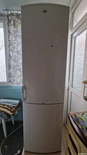 Combina frigorifica Whirlpool cu 2 compresoare