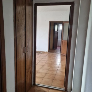 APARTAMENT DE VANZARE CU 3 CAMERE  - imagine 4
