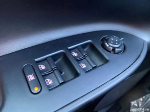 Alfa Romeo Giulietta 1.6 Diesel 120 CP 2016 - imagine 20