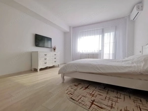 APARTAMENT 3 CAMERE  VEDERE LA LAC SAU GARSONIERA SI 2 CAMERE MAMAIA IAKI - imagine 3