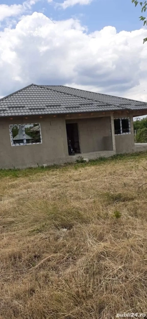 vand sau schimb casa la rosu cu apartamen in Iasi  - imagine 6