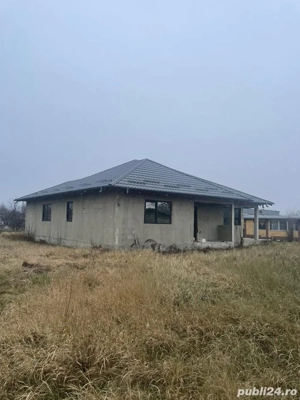 vand sau schimb casa la rosu cu apartamen in Iasi  - imagine 3