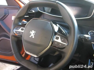 Peugeot 2008 1.2 PURE TECH 131 CP 2020 ALLURE,Led,Piele,Navi 3D,Touch,Climatronic,Camera,Jante 17". - imagine 12