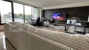 Penthouse superb de 129 mp, cu terasa de 140 mp, zona Nufarul