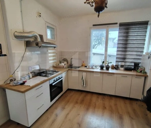 Casa individuala 120 mp cu spatiu comercial individual 70 mp, Marasti