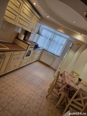 Apartament  4 camere zona Zavoi