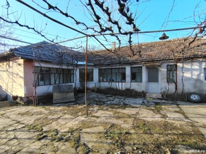 Vând casă în localitatea Horia  - imagine 5