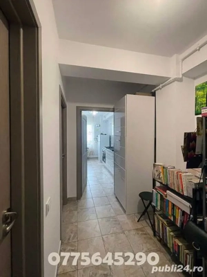 Persoană fizică vând apartament în Florești.